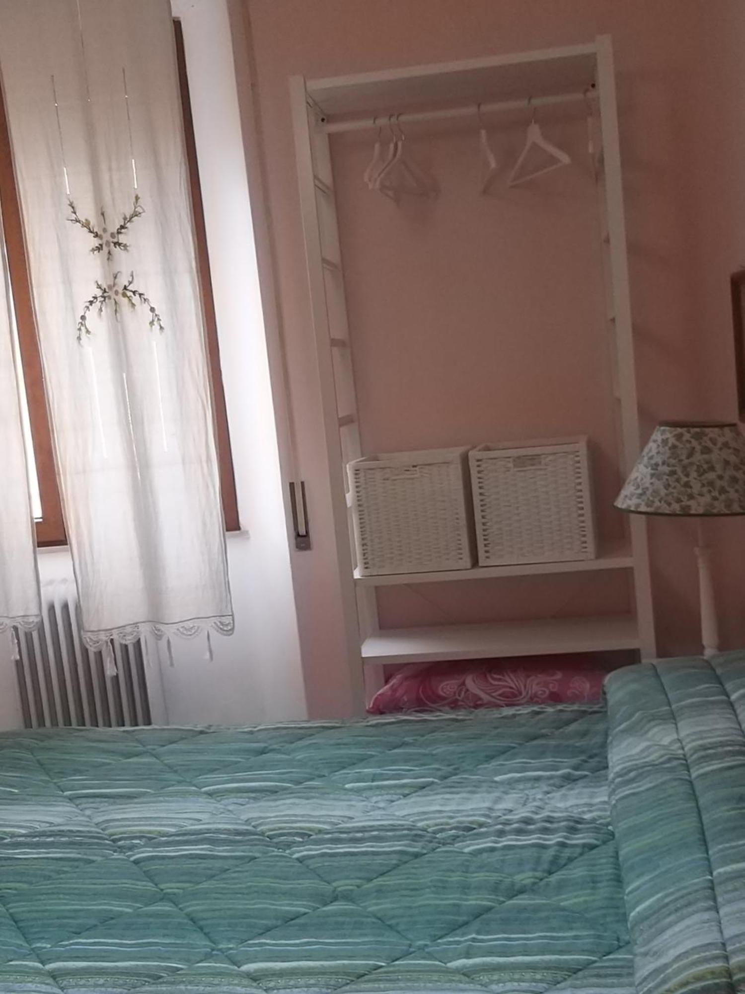 Antica Casa Di Famiglia Hotel Castiglione del Lago Ruang foto