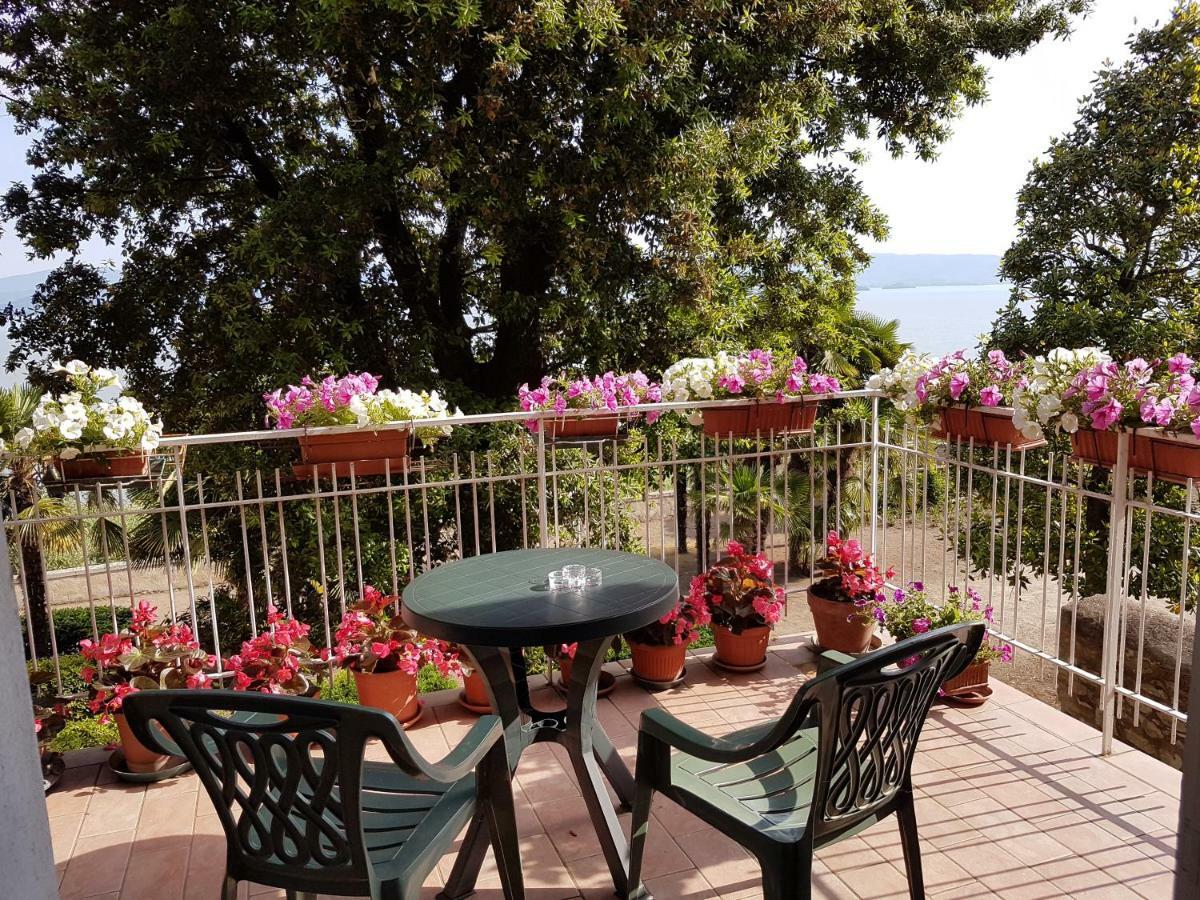 Antica Casa Di Famiglia Hotel Castiglione del Lago Bagian luar foto