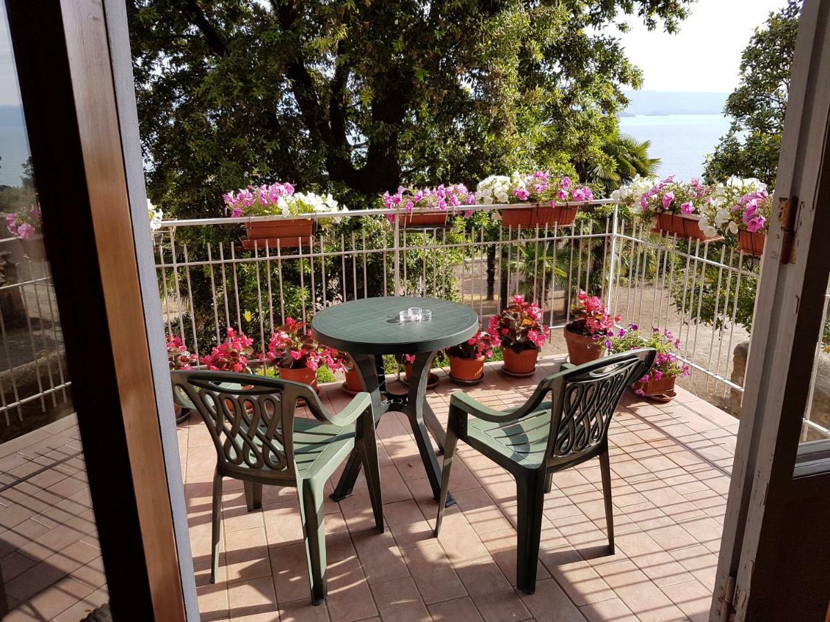 Antica Casa Di Famiglia Hotel Castiglione del Lago Bagian luar foto